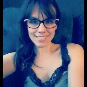 Meet your Posher, Carla